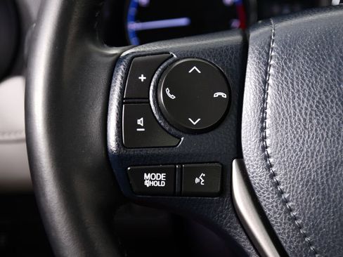 Used 2018 Toyota RAV4 Limited image 27