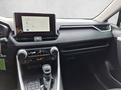 Certified 2025 Toyota RAV4 LE AWD/4WD image 12