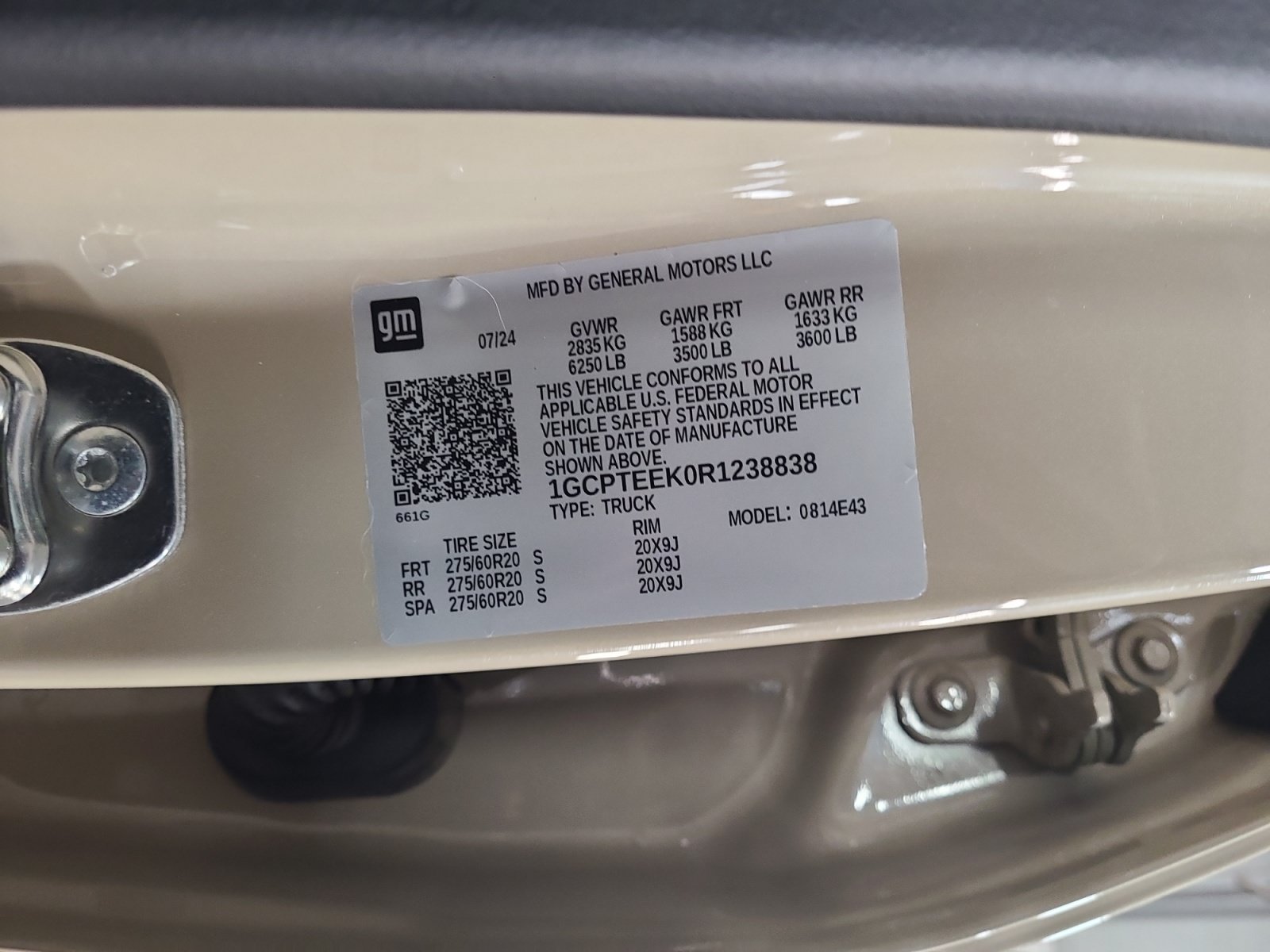 Used 2024 Chevrolet Colorado Trail Boss w/ Technology Package AWD/4WD image 25