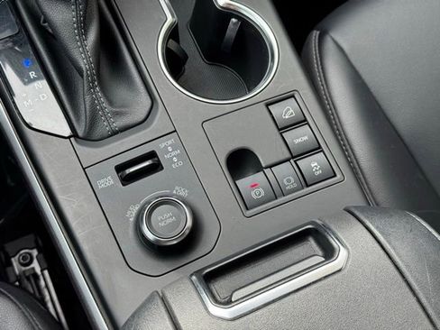 Certified 2023 Toyota Highlander XSE image 20