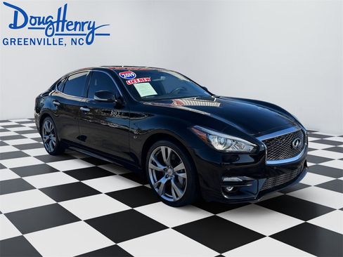 Used 2019 INFINITI Q70 Luxe w/ Sport Package image 7