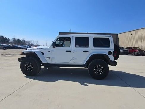 Used 2024 Jeep Wrangler Unlimited Rubicon image 1