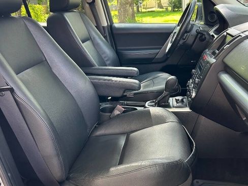 Used 2008 Land Rover LR2 SE image 12