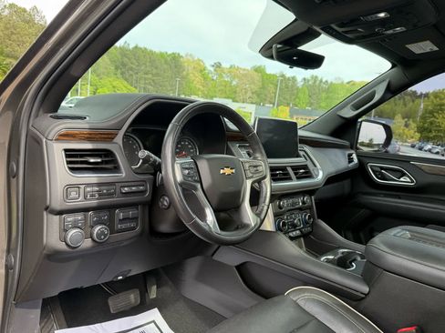Used 2021 Chevrolet Tahoe Premier w/ Premium Package image 15