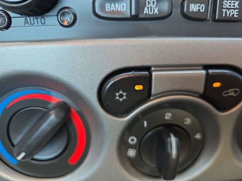 Used 2011 Chevrolet Colorado LT w/ Power Convenience Package AWD/4WD image 25