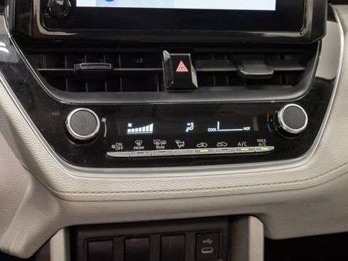 Used 2024 Toyota Corolla Cross L FWD image 18