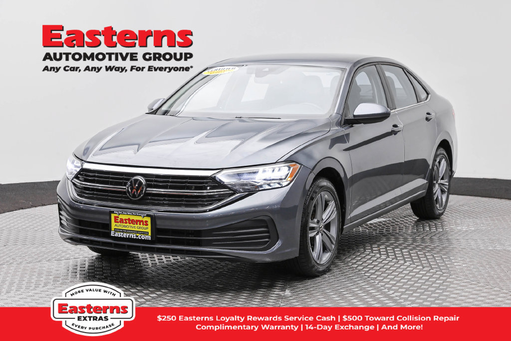 Used 2024 Volkswagen Jetta SE FWD image 1