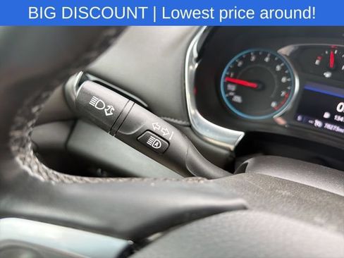 Used 2023 Chevrolet Traverse LT AWD/4WD image 46
