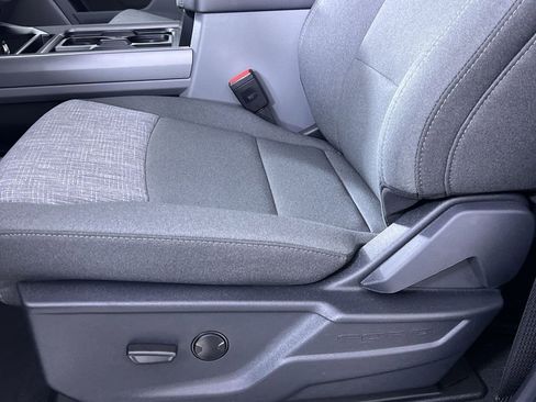 New 2026 Ford F250 XLT w/ XLT Premium Package image 12