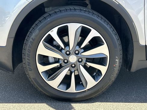 Used 2021 Buick Encore Preferred FWD image 33