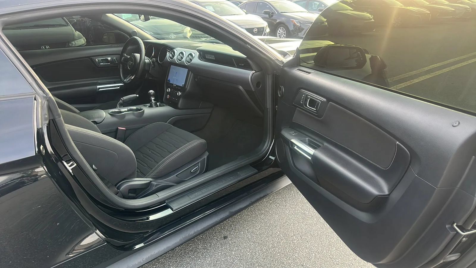 Used 2016 Ford Mustang GT RWD image 17