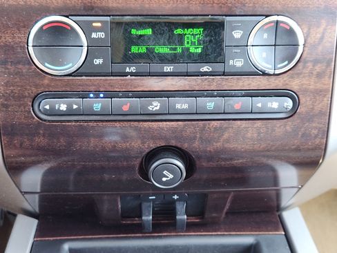 Used 2013 Ford Expedition EL XLT RWD image 20