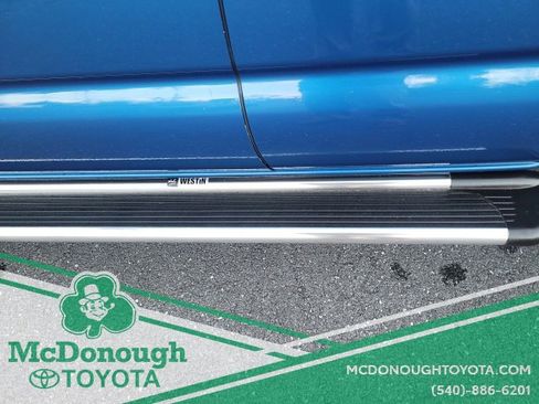 Used 2016 Toyota Tacoma TRD Sport image 10