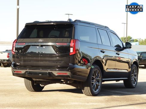 Used 2025 Ford Expedition Platinum w/ Stealth Performance Package AWD/4WD image 7