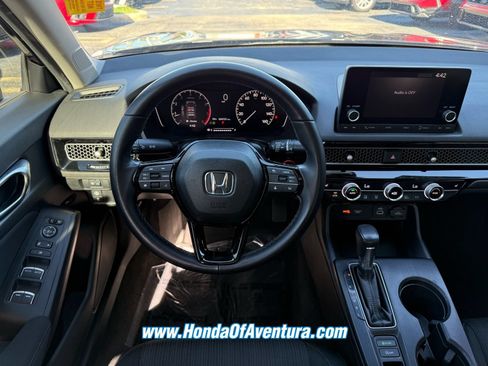 Certified 2024 Honda Civic EX image 11