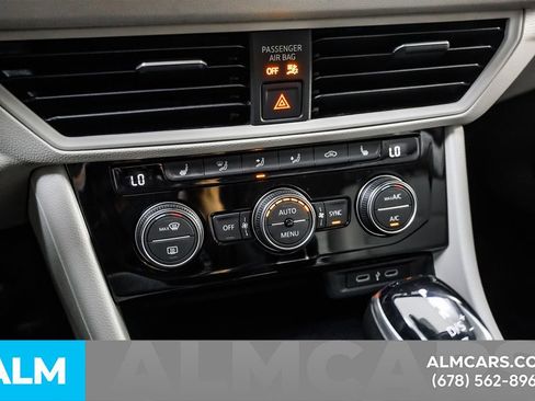 Used 2024 Volkswagen Jetta SE w/ Black Wheel Package FWD image 35