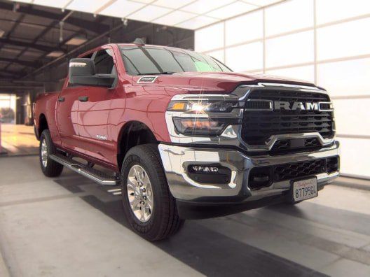 Certified 2026 RAM 2500 Big Horn AWD/4WD image 4