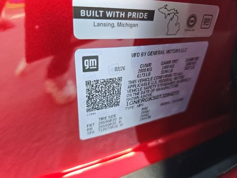 New 2026 Chevrolet Traverse LT w/ Sun and Wheel Package FWD image 37