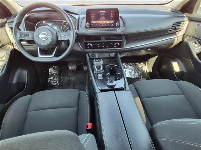 Used 2024 Nissan Rogue S AWD/4WD image 16