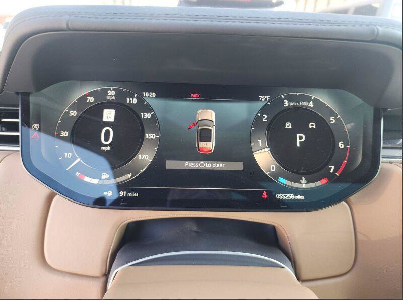 Used 2023 Land Rover Range Rover Long Wheelbase SE AWD/4WD image 6