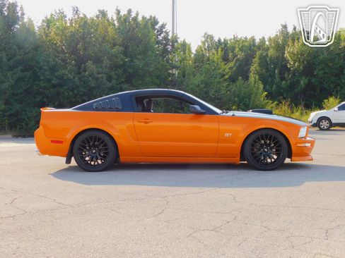 Used 2008 Ford Mustang GT Premium RWD image 4