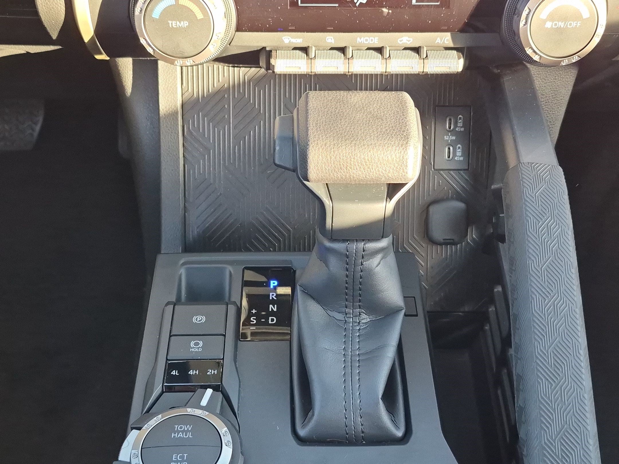 Used 2025 Toyota Tacoma SR5 AWD/4WD image 25