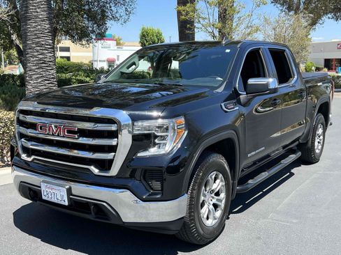 Used 2020 GMC Sierra 1500 SLE w/ SLE Value Package AWD/4WD image 11