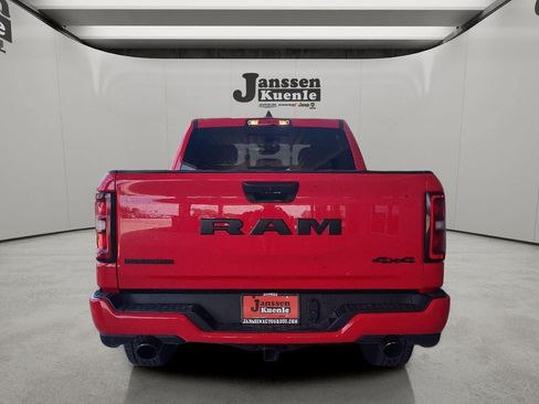 Used 2025 RAM 1500 Big Horn AWD/4WD image 2