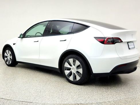 Used 2021 Tesla Model Y Long Range AWD/4WD image 7