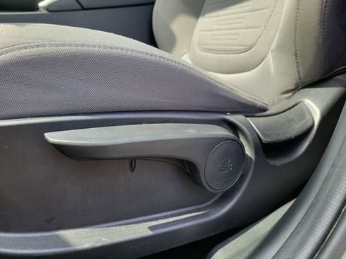 Used 2022 Hyundai Santa Cruz SE FWD image 15