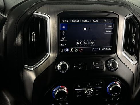 Used 2023 GMC Sierra 3500 Denali w/ Denali Ultimate Package image 18