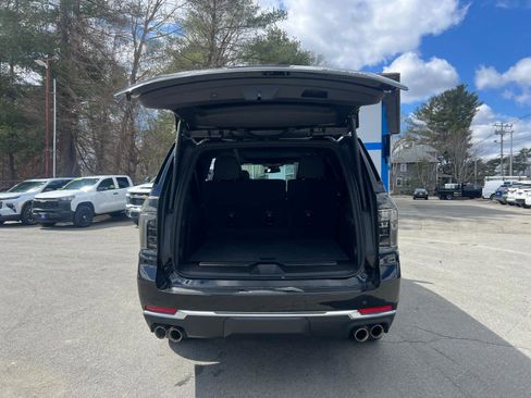 Certified 2025 Chevrolet Suburban Premier w/ Sun And Tow Package image 41