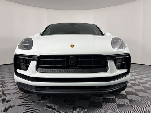 Certified 2023 Porsche Macan S AWD/4WD image 6