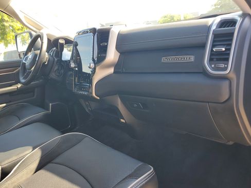 Used 2024 RAM 2500 Laramie w/ Safety Group AWD/4WD image 18