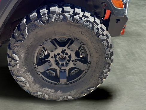 Used 2018 Jeep Wrangler Unlimited Sport S image 9