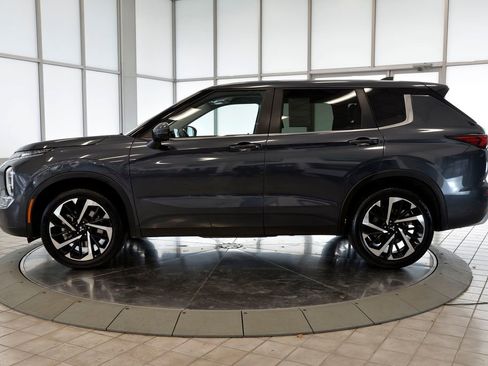 Used 2024 Mitsubishi Outlander SE image 5