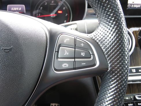 Used 2019 Mercedes-Benz GLC 300 4MATIC image 23