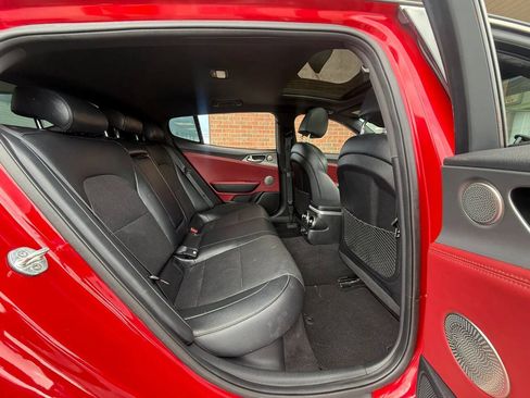 Used 2020 Kia Stinger GT1 AWD/4WD image 23