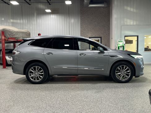 Certified 2024 Buick Enclave Avenir w/ Avenir Technology Package image 5