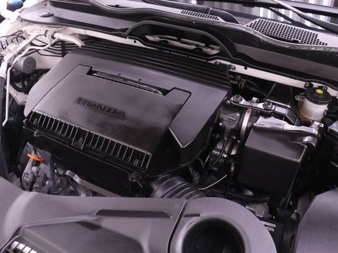 Certified 2024 Honda Pilot EX-L image 17
