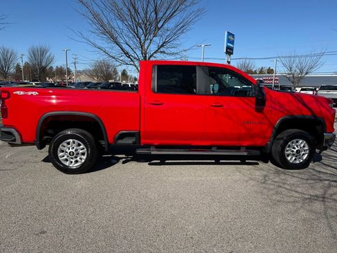Used 2025 Chevrolet Silverado 2500 LT w/ Convenience Package image 6
