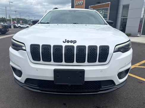 Used 2023 Jeep Cherokee Altitude Lux w/ Lux Elite Package AWD/4WD image 2