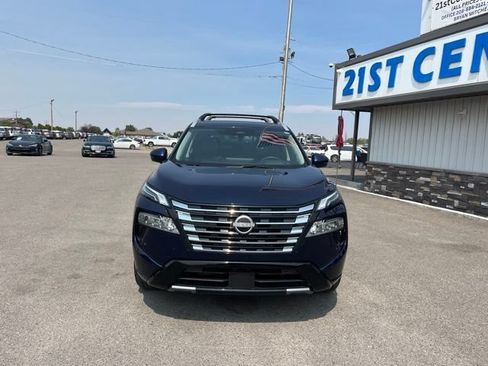 Used 2026 Nissan Rogue Platinum w/ Platinum Premium Package AWD/4WD image 3