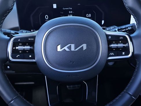Used 2024 Kia Sorento SX AWD/4WD image 22