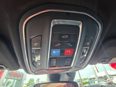 Used 2023 Jeep Grand Cherokee Altitude RWD image 26