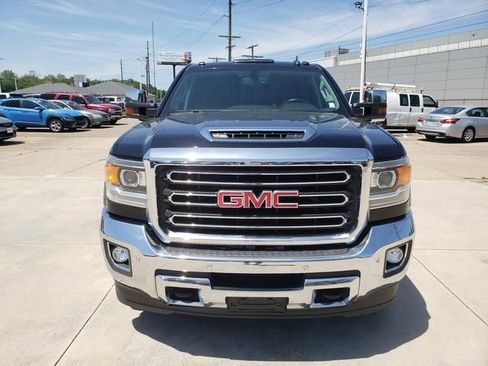 Used 2019 GMC Sierra 3500 SLT AWD/4WD image 10