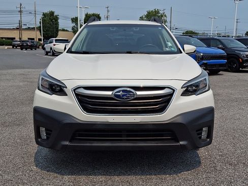 Used 2020 Subaru Outback Premium AWD/4WD image 2