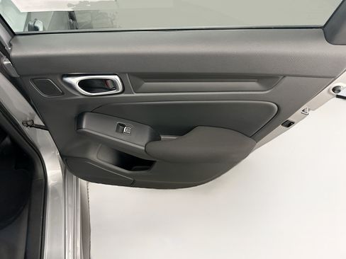 Used 2025 Honda Civic Sport image 30