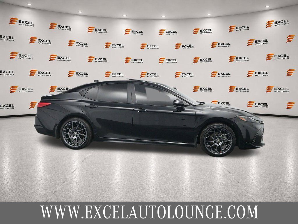 Used 2025 Toyota Camry XSE w/ Premium Plus Package AWD/4WD image 6