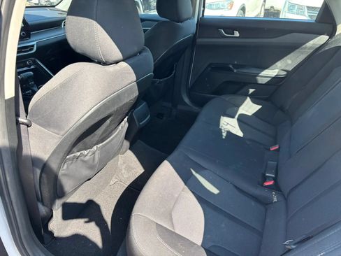 Used 2021 Kia K5 LXS FWD image 12